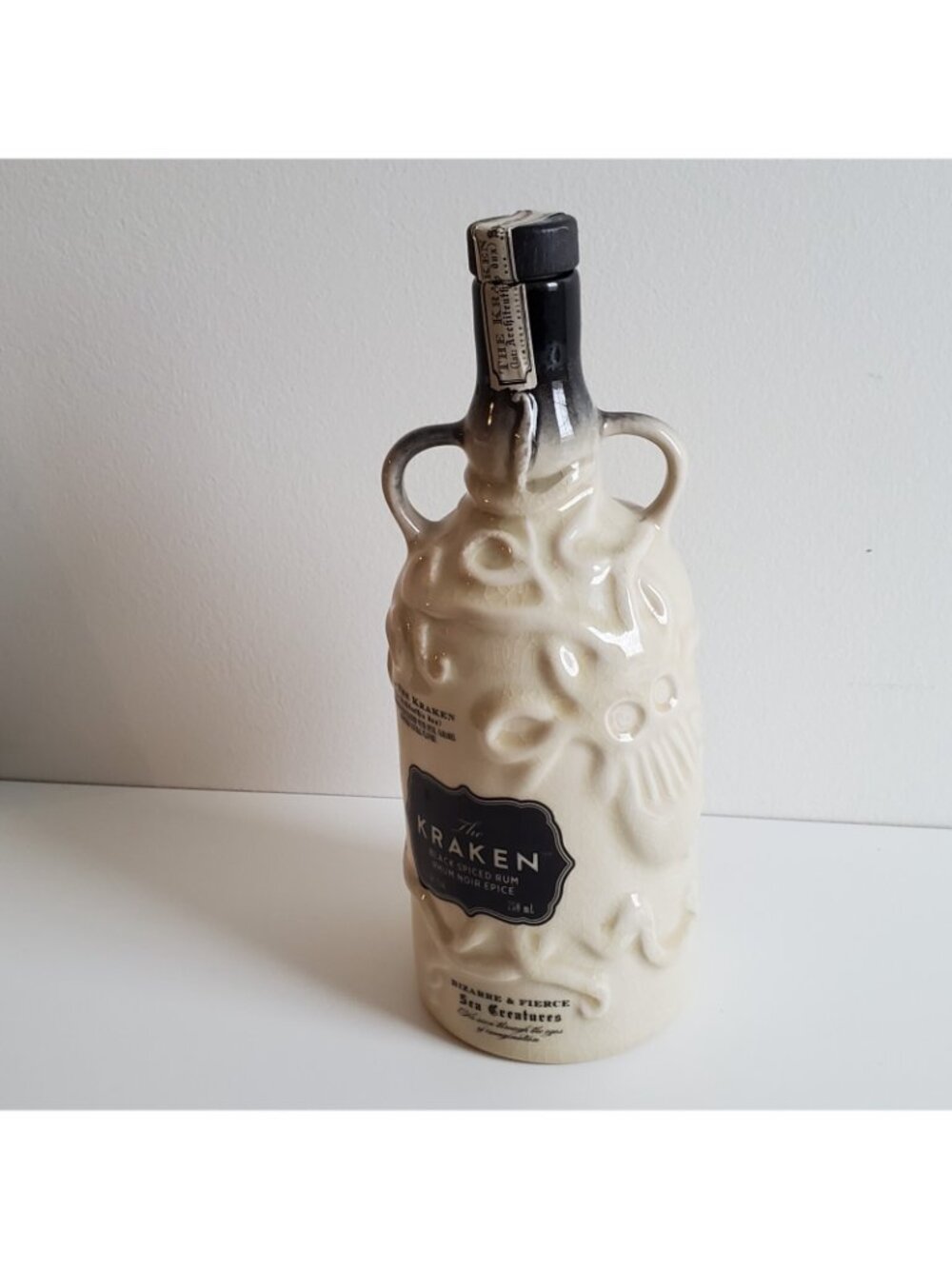 The Kraken Ceramic Rum Bottle Sea Monster EMPTY 750 ml - Picture 4 of 11